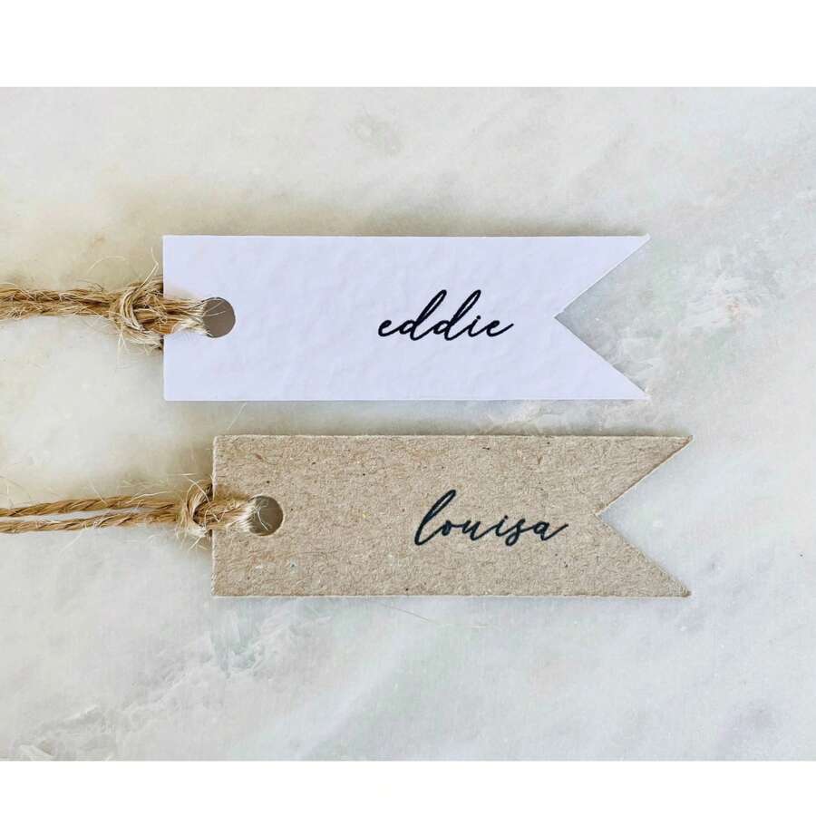 Etiquetas de regalo personalizadas pequeñas de 5,4 x 1,8 cm - Etiquetas con nombre mini - Etiquetas rústicas - Etiquetas de favor - Nombres de asientos - Etiquetas del plan de asientos (sin cuerda), multifuncionales, duraderas, ornamentales, reutilizables, exquisitas, elegantes, de alta calidad, coloridas, modernas, personalizadas, únicas, para renovar el hogar, etiquetas personalizadas para accesorios de ropa - Etiqueta pequeña - Ver 1