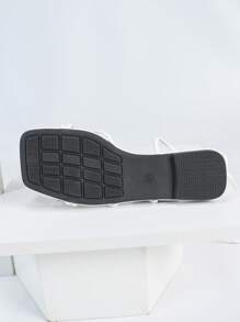 planare Sandalias planas casuales de estilo vacacional para mujeres, de PU con punta abierta y ligeras, con punta redonda y correa de tobillo, con decoración floral, elegante estilo romano de verano para uso casual en la playa, fiestas, vacaciones. Adecuadas para camisetas, vestidos, bikinis, ropa casual, ir y venir del trabajo y largas caminatas. Antideslizantes.