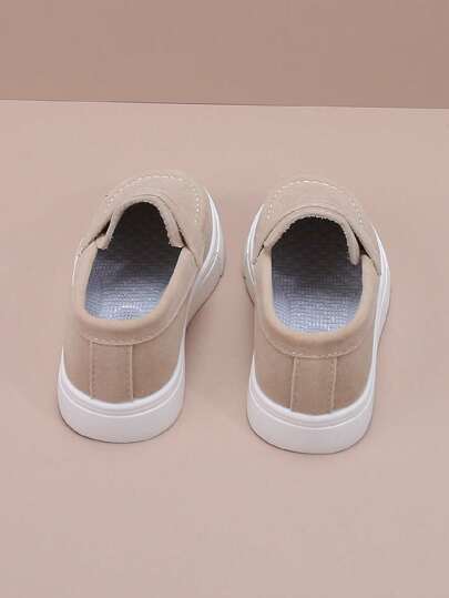 Children's Fashion 2025 Versatile Flat Casual Sneakers Lightweight Low-Top Sports Shoes