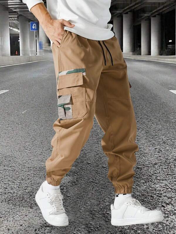 1 Stück Herren Cargo Hose in Khaki mit Camouflage Muster Taschen und Kordelzug Taille, Lässig Sporthose, Boyfriend Stil für Outdoor