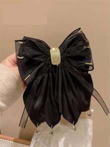 1 件女士华丽发饰，采用蝴蝶设计、弹簧夹、缎面流苏和方晶锆石细节，杏色或黑色可选，适合日常使用街头蝴蝶结情人节情人、发夹、发夹