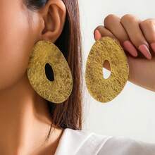 1pair Exaggerated French Round-Shape Metal Large Hoop Earrings, Simple Asymmetrical Stud Earrings, Suitable For Women's Daily Wear