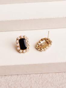 1 对优雅几何金属耳钉，配人造珍珠装饰，适合女性日常佩戴