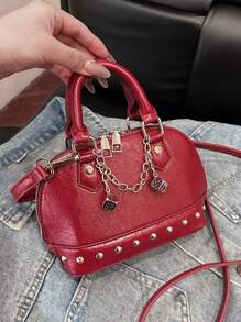 Simple Solid Color Niche Design Dice Chain Pendant Decorative Handbag, Exquisite Small Portable Practical Daily Versatile Lipstick Bag, Rivet Decoration Sweet Cool Hot Girl Adjustable Shoulder Strap Crossbody Bag, Suitable For Dating Shopping Outing Storage Mobile Phone Lipstick Change