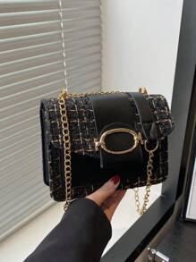 格子图案翻盖链条方包，实用百搭