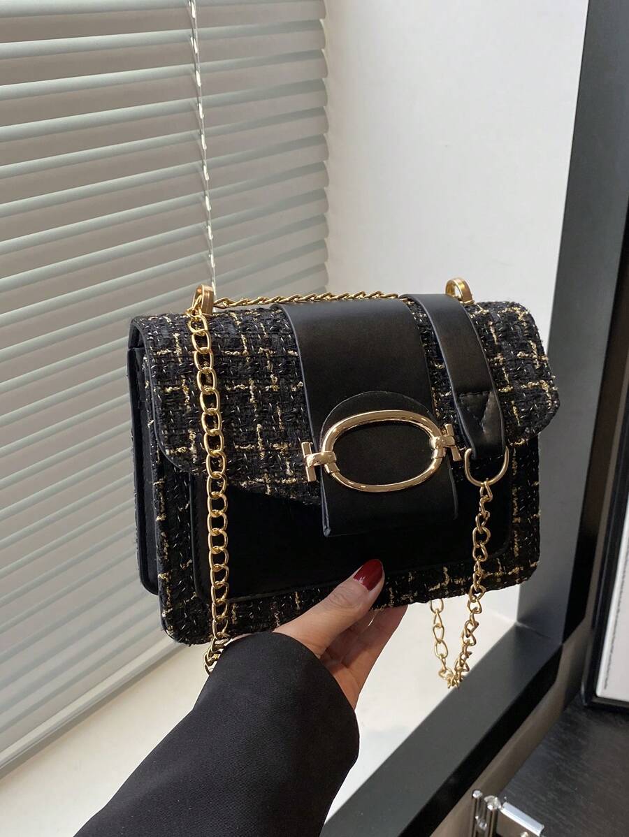 格子图案翻盖链条方包，实用百搭