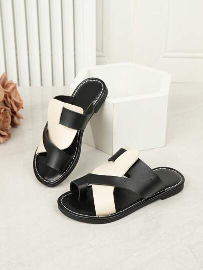 Children's Outdoor Slippers Summer New Round Toe Bag With Color Blocked Toe Design, Anti Slip And Durable, Fashionable And Generous Children's Flat Bottomed Beach Slippers