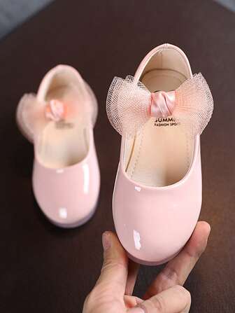 1 Pair Girls Solid Color Glossy Butterfly Ballet Flats With Soft Soles. Suitable For Girls Aged 3-7, Spring/Summer/Autumn. Comfortable, Soft, Microfiber. For Daily Wear