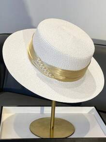 Sombrero de paja estilo francés de copa plana con cinta de perlas en el borde, sombrero de sol para mujer para viajes y vacaciones de verano, gorra de estilo británico para influencer con protección solar, sombrero sólido y casual de poliéster con protección UV y contra el viento, para primavera/verano