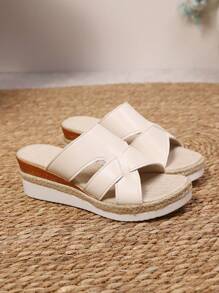 Sandalias cómodas de suela gruesa y punta redonda con tiras tejidas en color marrón, diseño de tiras cruzadas, sandalias casuales para vacaciones y playa, moda, comodidad, versátiles zapatos de verano, estilo coreano y europeo