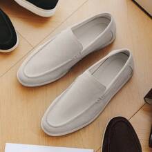 Men's Outside Seam Moccasin Almond Toe Low-Top Lightweight Slip-On Suede Loafers For Spring/Summer In Beige