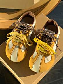 2025 春季新款糖果色软底圆头女士休闲运动鞋，透气硫化鞋，时尚时尚，厚底