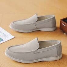 Men's Outside Seam Moccasin Almond Toe Low-Top Lightweight Slip-On Suede Loafers For Spring/Summer In Beige
