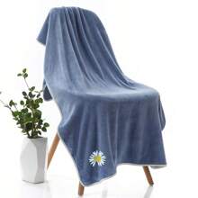 1pc Daisy Print Super Soft Fiber 400g Thick Highly Absorbent Bath Towel, Wholesale Adult Home/Beach Use Home Bathroom Decor Fall Decor Back To School For Beauty Salon Home Bathroom Shower Towels For Beauty Salon, Hotel Sports,Home Essentials, Towel, Skin Care Bath Towel Sheet - Multicolor - View 4