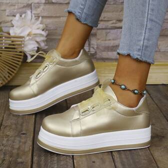 Women's Thick Sole Lace Up Casual Fashion Sneakers