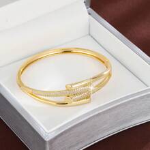 1 pieza Brazalete para mujer de doble capa con diseño de línea simple y circonita cúbica