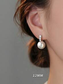 1 对女士 925 纯银珠宝人造珍珠耳环，带水钻，奢华复古人造珍珠设计耳钉，派对和生日礼物