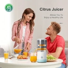 1 Pc Portable Electric Juicer, Multi-Functional Fruit Juice Maker For Home Use, USB Rechargeable Automatic Fresh Squeeze Machine For Orange, Watermelon, Lemon,Blenders For Kitchen, Travel Essential, New Year And Christmas Gifts For Women