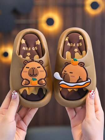 1 Pair Kids Summer PVC Indoor Slippers With Cute Animal Capybara Design