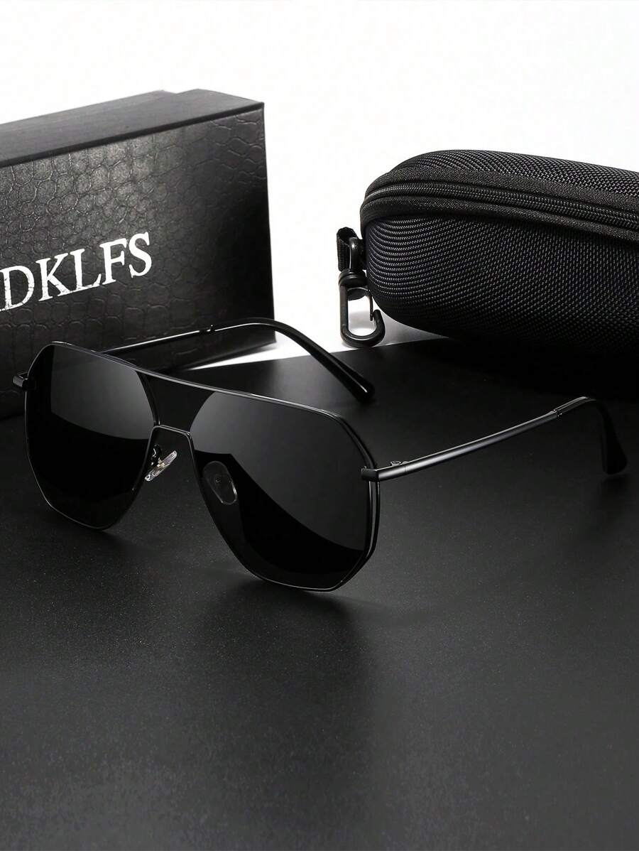 1副高品质大框经典时尚眼镜，简约时尚，男士必备，驾驶完美之选。时尚驾驶眼镜，复古百搭方形眼镜，男女皆宜，适合户外派对、度假旅行、驾驶、拍照道具等场合。黑色经典休闲眼镜，户外徒步驾驶时尚眼镜。 - A - 查看 1