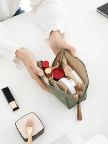 1pc Customized Retro Makeup Bag - Waterproof Travel Cosmetic Bag, Unique Bridesmaid Gift And Daily Essential Organizer