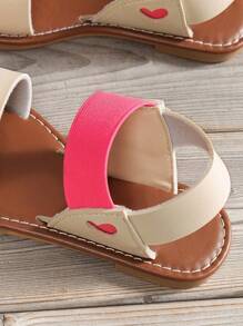 1 Par de Sandálias Planas para Crianças Design Novo, Parte Superior Decorativa Colorblock, Sapatos de Praia da Moda e Fofos