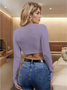 Women's Basic Fitted Long Sleeve Round Neck Crop Top Blouse
