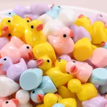 10/30/50/100 sztuk miniaturowych figurek kaczek z żywicy - kreatywne dekoracje DIY, odpowiednie do ogrodu fantasy, akwarium i gier w chowanego - idealne na domowe przyjęcia i rzemiosło - Wielokolorowe - Zobacz 4