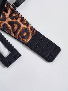 情趣内衣时尚豹纹印花薄款情趣内衣套装神秘性感点燃激情之夜释放迷人魅力