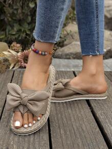 Sandalias planas con decoración de lazo para mujer, zapatos de verano tipo chanclas con punta redonda y slip-on, ligeros y antideslizantes para la playa