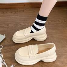 White Cute Simple Girls Waterproof Lightweight Flat Shoes, British Princess Style Fashion Casual Versatile Sandals, Loafers, Classic Thick Sole Leather Shoes - White - View 6