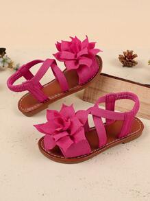 1 paire de sandales plates rouges pour tout-petits filles de grande taille avec des sangles à croisillons tricotés, décoration de pivoines en maille, bande élastique au talon, bout rond pour un usage quotidien, casual, fête, voyage, printemps/été 2025 nouveauté