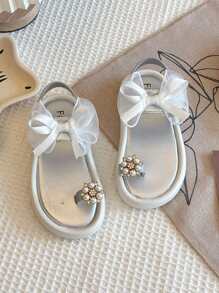 1 双女孩系带趾环凉鞋，配珍珠和蝴蝶结装饰，优雅平底儿童夏季休闲鞋，可爱仙女风格，穿着舒适 - 銀色 - 查看 15