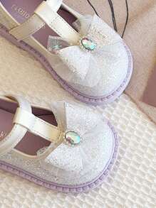 1 paire de chaussures plates beiges pour bébé, chaussures confortables en crochet et boucle pour filles, chaussures de style fée de mode pour enfants, été