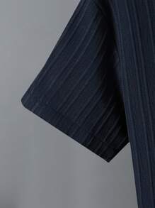 男童休闲轻薄透气纯色波浪纹理衬衫领短袖衬衫短裤套装，春夏