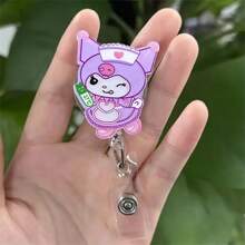Sanrio (Autorizzato) Fermaglio per badge acrilico PMMA con micro sigilli di personaggi Sanrio dottore, infermiera, insegnante: adatto per i miei amati e divertenti personaggi Romika, regolabile