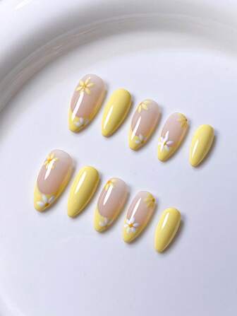 10 件手工精致黄色法式手绘小雏菊、粉色渐变腮红、天蓝色波浪、3D 花卉雕刻海星、可爱优雅的按压式指甲，适合春夏季美甲用品指甲