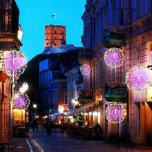 4 Pieces/Set, Hanging Solar Fireworks, Star-Burning Lights, Copper Wire Outdoor, 8-Mode Remote Control Fairy Decorative Light, Eaves Garden Tree Christmas Decorative Light (Warm White-Solar Power Supply With Remote Control Multiple Modes Gifts Birthday Graduation