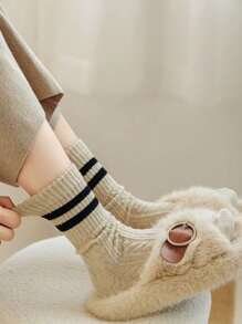 3 双女士宽筒羊毛混纺中筒袜，随机发货，日韩款