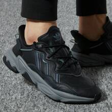 Adidas Originals Women's OZWEEGO Casual Sports Shoes, Chunky Sneakers, Couple Shoes