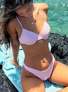 2025 Moda damska Wakacje na plaży Seksowne zestawy bikini, Europejski i amerykański styl dwuczęściowy strój kąpielowy, Delikatne wykończenie kwiatowe, Regulowane ramiączka spaghetti, Wysokie wycięte spodnie, Słodkie i urocze