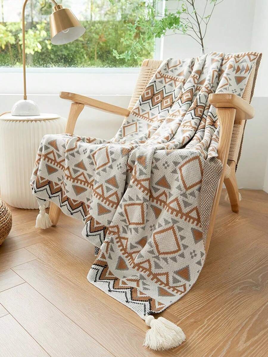 1pc Geometric Pattern Blanket, Nordic Style Polyester Fiber Knitted Rectangular Blanket, Suitable For Home, Office, Nap Time - Ukulele Beige - View 1