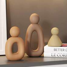 Modern Minimalist Abstract Figurine Of A Family Of Three, Depicting A Harmonious And Warm Family, Elegant Design With Soft Color Tones, Abstract Yet Lively And Affectionate, Adding A Touch Of Beauty To Home Decor Gifts Birthday Graduation