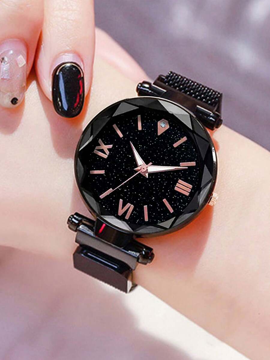 这款时尚百搭的女士石英表采用个性化钻石切割圆形表盘和磁性网状表带，是送给女性的完美礼物。它既适合作为节日礼物，也适合日常佩戴。