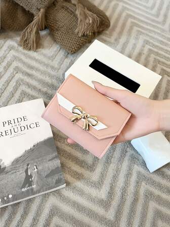 时尚短款钱包，撞色设计，女士蝴蝶结搭扣钱包，多卡位前置口袋钱包，蝴蝶结装饰短款钱包，可爱可折叠信用卡夹，手拿零钱包，多卡位女士零钱包，迷你钱包，小钱包