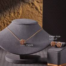 dazzdelic Set de 2 piezas: Collar y aretes tejidos a mano con cuentas geométricas de 3 colores, elaborado artesanalmente en Italia, para uso diario de las mujeres