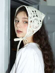 1pc White Lace French Style Triangular Headscarf, Sweet Girly Vintage Vibe Versatile Scarf, Suitable For Summer Vacation Photo Shoot Decoration