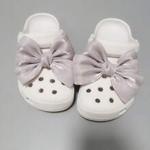 2pcs/Set Bow Design Elegant Decorative Shoe Clips, Colorful, Shiny & Charming For Holidays Like Valentine's Day, Lovely Gift (Shoes Not Included), Summer Sandals Accessories