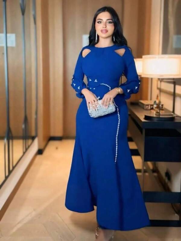 Vestido de manga larga con hombros calados, estilo árabe, con cadena de rhinestones y floral