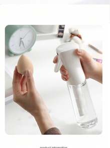1pc Continuous Spray Bottle For Hair Styling, Plants, Cleaning, Hair Care & Skin Care - Empty, Reusable